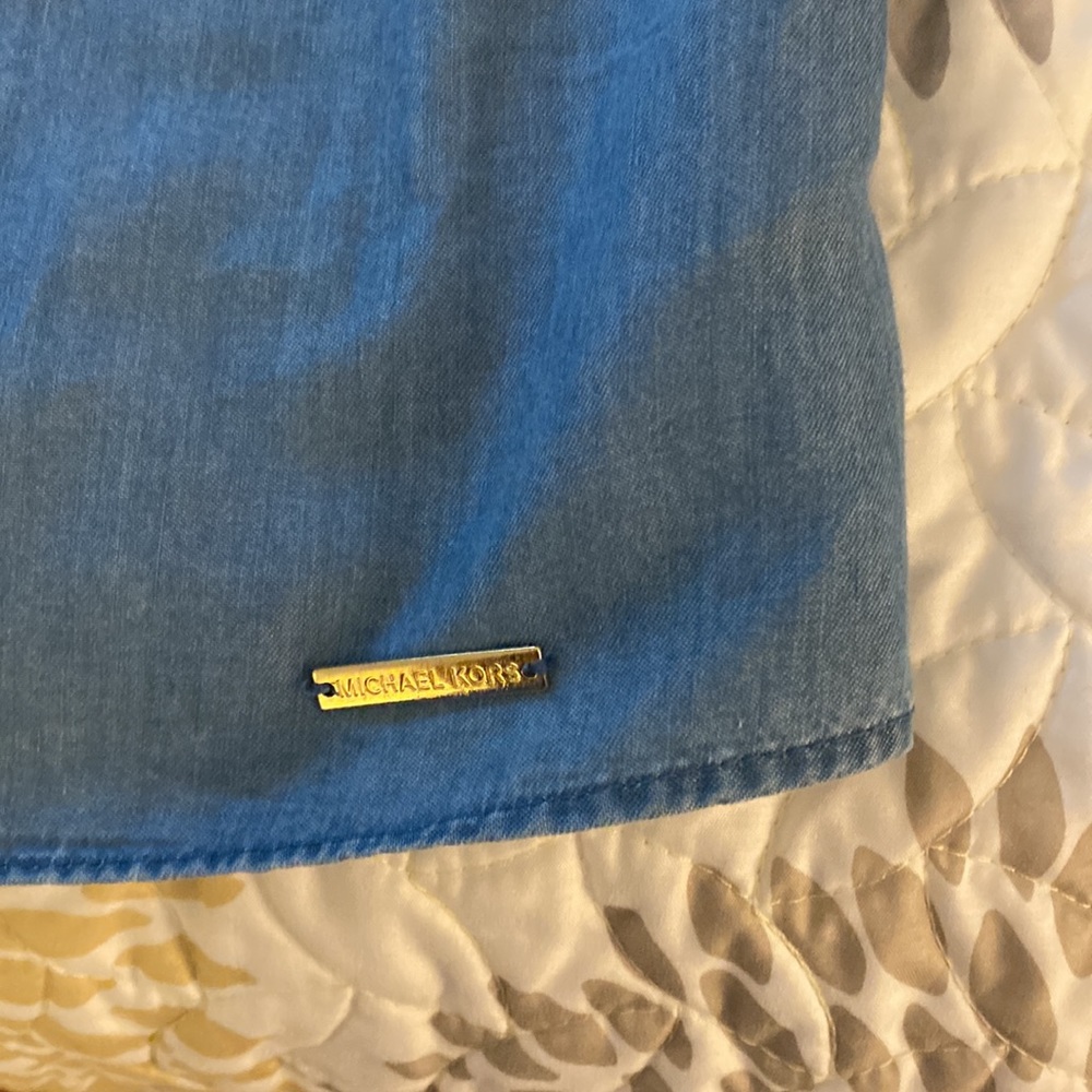 Blouse - Picture 2 of 6